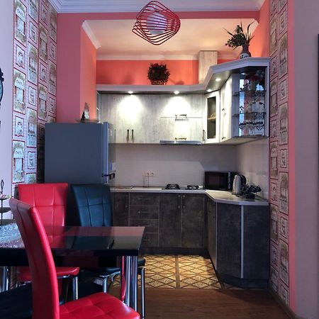 Apartment Gio Батуми Экстерьер фото