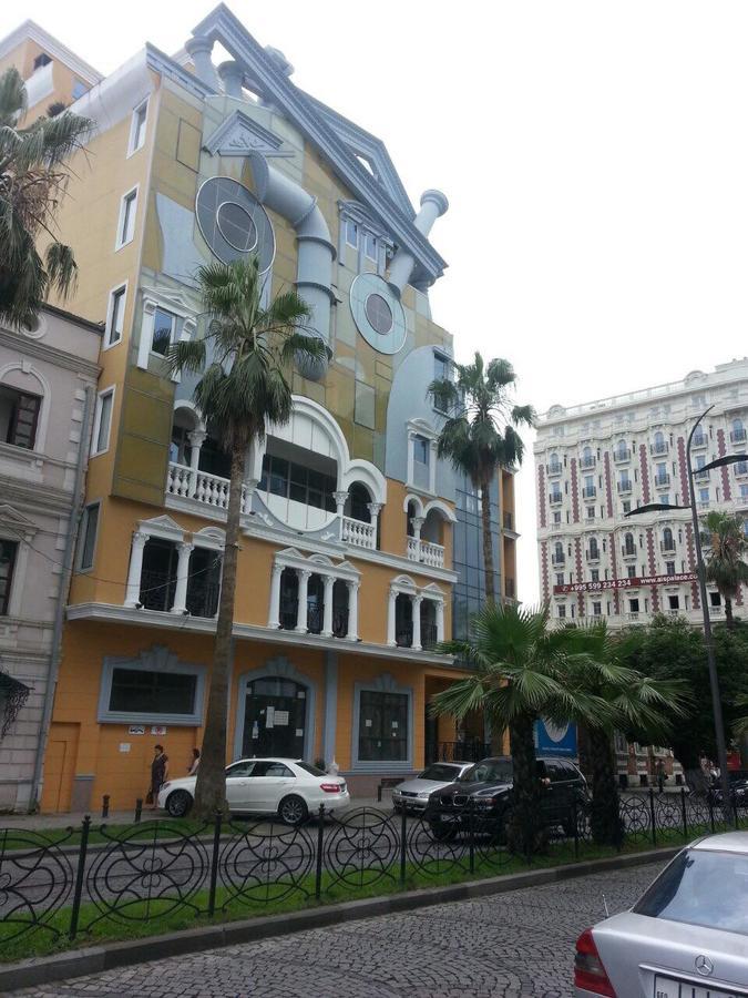 Apartment Gio Батуми Экстерьер фото