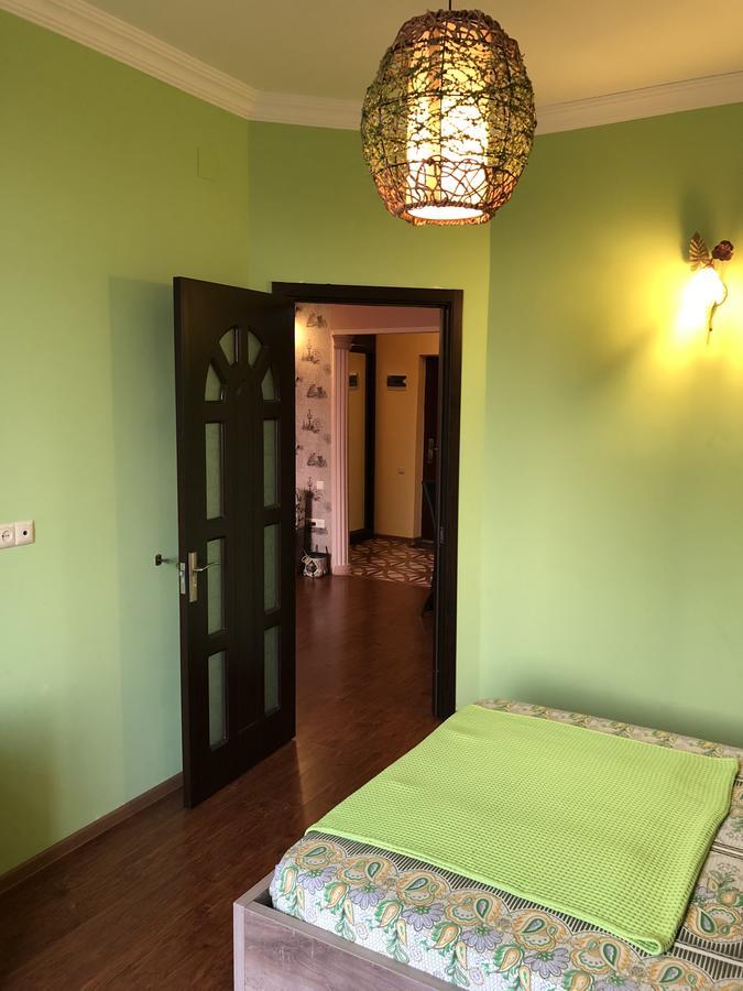 Apartment Gio Батуми Экстерьер фото
