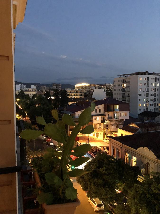 Apartment Gio Батуми Экстерьер фото